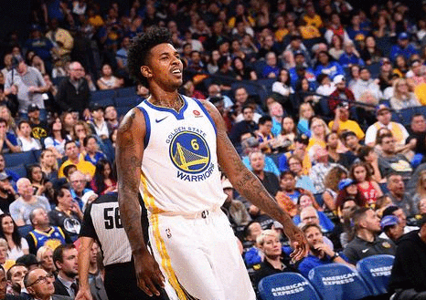 记者：阿根廷全队周四启程前往安哥拉，梅西届时将首发出战（记者称阿根廷全队将于周四启程赴安哥拉，梅西将首发登场）