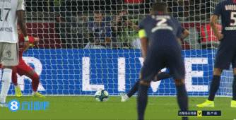 梅西：布斯克茨的退役我们之前讨论过，阿尔巴退役完全是晴天霹雳（梅西：布斯克茨退役早有预期，阿尔巴挂靴突如其来）