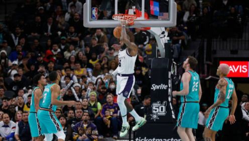 意媒：上个月跖骨骨折的梅雷特还将缺阵20天，意超杯有望复出（意媒：梅雷特上月跖骨骨折仍需休战约20天，或在意超杯复出）