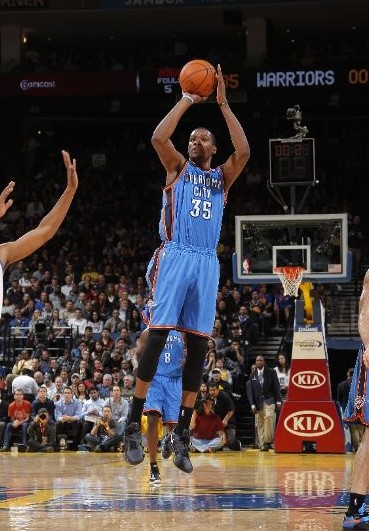 双响终结拜仁开季16连胜，柏林联合中卫多克希当选全场最佳（多克希梅开二度终结拜仁开季16连胜，柏林联合中卫荣膺全场最佳）