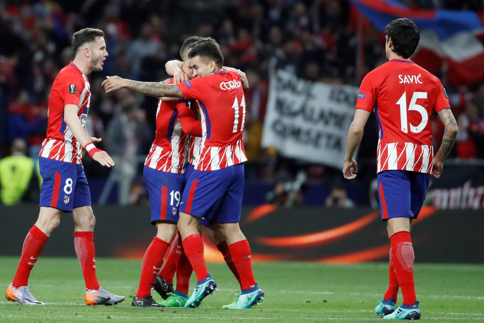 罗马诺：去年冬窗曼联引进埃德松未果，现在他已经大降价了（罗马诺：曼联去年冬窗引进埃德松未成，如今其身价已大幅下调）