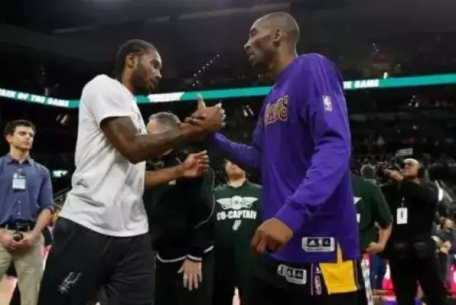 快船末节防守稳定，数据表现突出（快船末节防线稳固，数据抢眼）