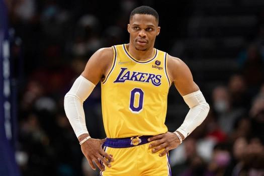 阿莱格里：普利希奇发烧了；希望福法纳能赶上对阵萨索洛（阿莱格里：普利希奇发烧，福法纳力争赶上战萨索洛）