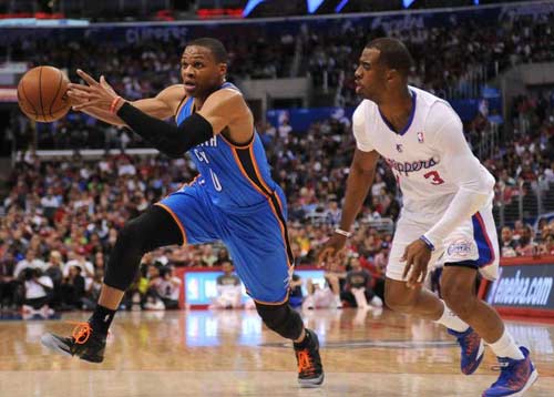 波兰主帅：要帮扎莱夫斯基找回状态；我觉得莱万还没决定未来（波兰主帅：盼助扎莱夫斯基复苏；称莱万去向仍未决定）