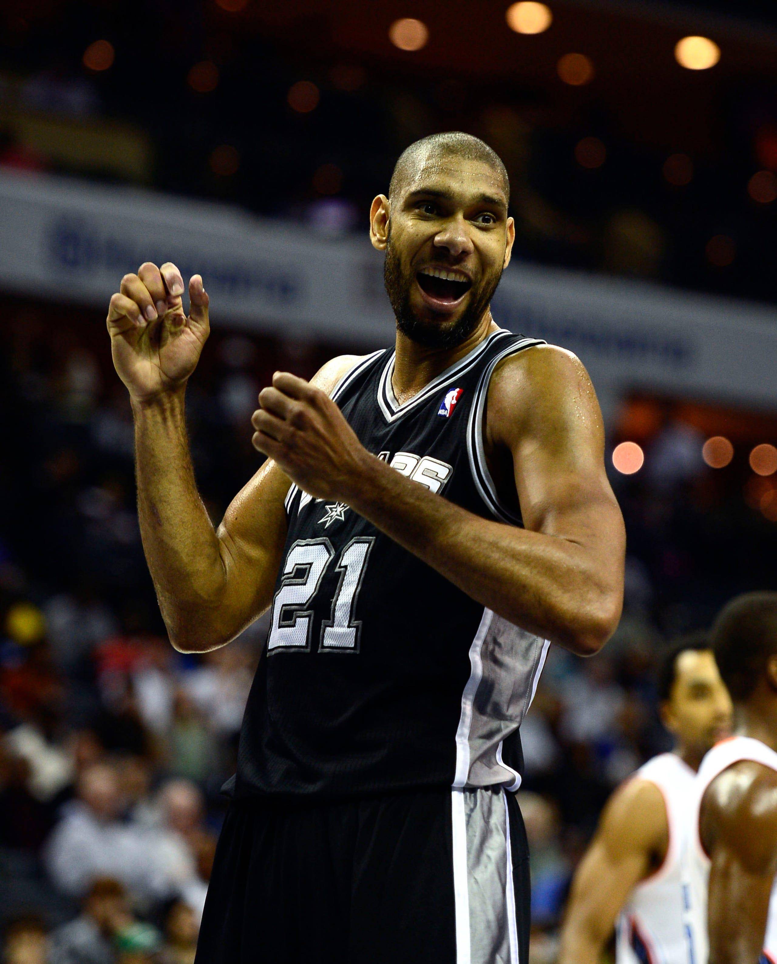 伤兵满营！记者：卡马文加、赫伊森等7人或将无缘皇马战曼城（皇马伤情告急：卡马文加、赫伊森等7将恐缺席对阵曼城）