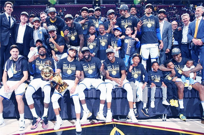 罗马诺：拉莫斯将离开蒙特雷，他希望加盟新球队而不是退役（罗马诺：拉莫斯将告别蒙特雷，更愿加盟新东家而非退役）